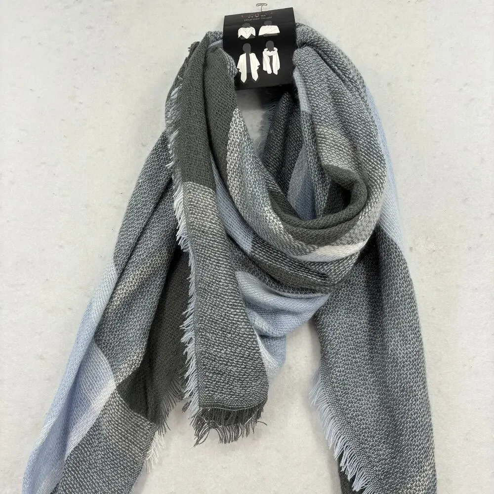 Lulu NYC‎ Blanket Scarf Light Blue Gray Plaid with Fringe Acrylic New